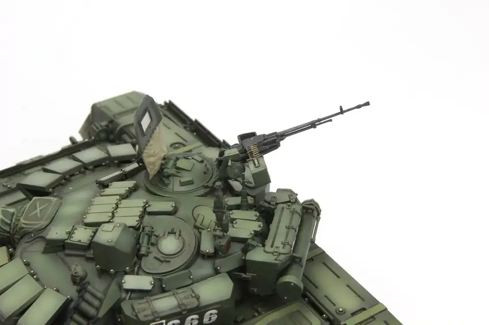 Танк Т-72 Б3. Сборная модель танка в масштабе 1/35. MENG TS-028
