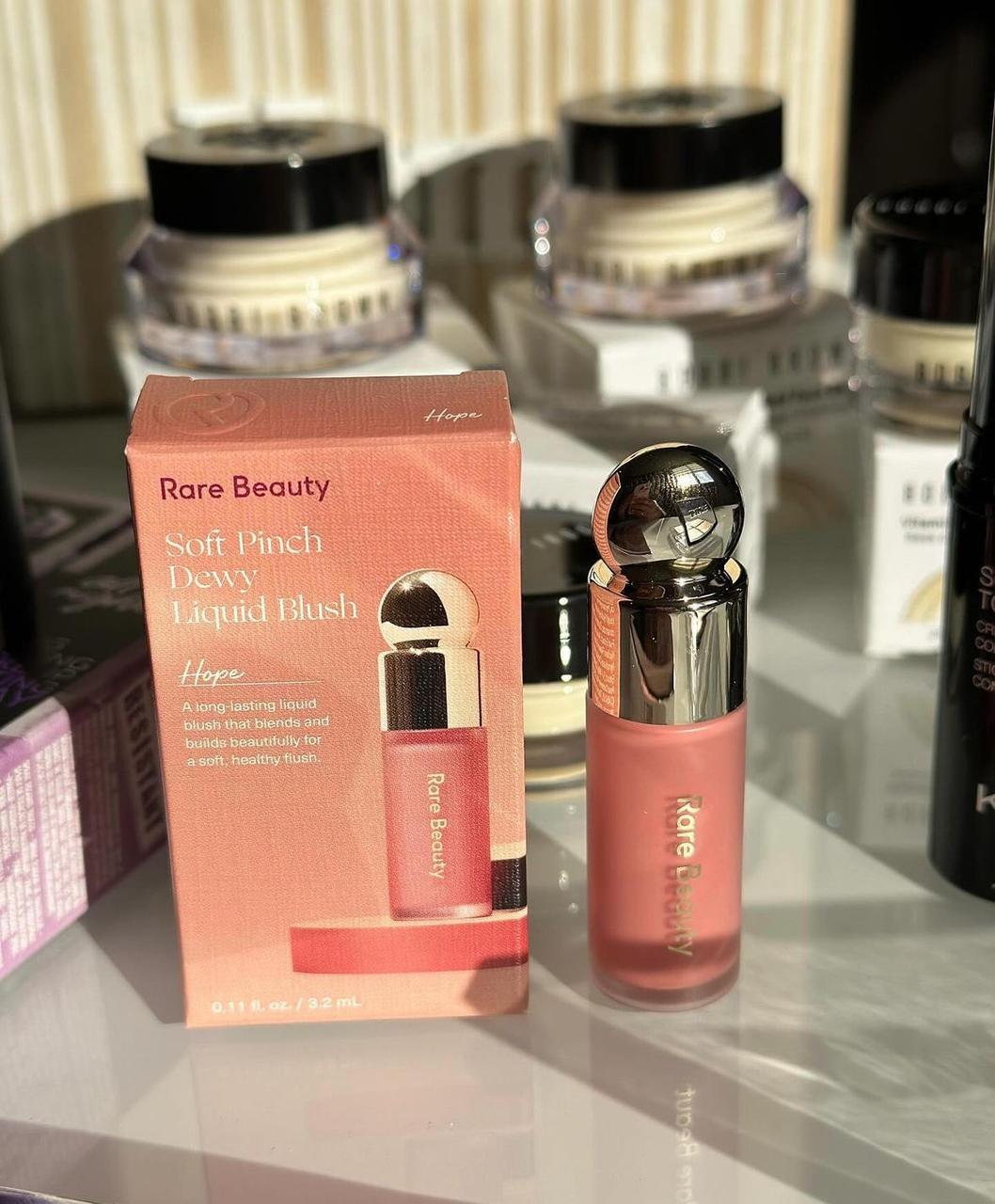 Рум'яна Rare Beauty by Selena Gomez Soft Pinch Liquid Blush - Happy 3.2ml