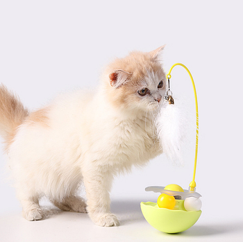 Іграшка для кота з пір'ям, іграшка дражнилка для котів обертається на 360°