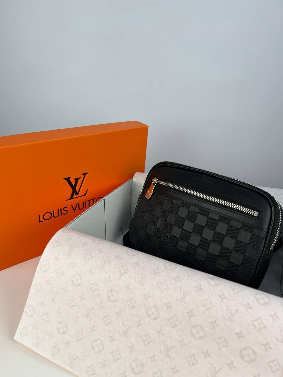 Сумка чоловіча Louis Vuitton чорна в подарунковій упаковці