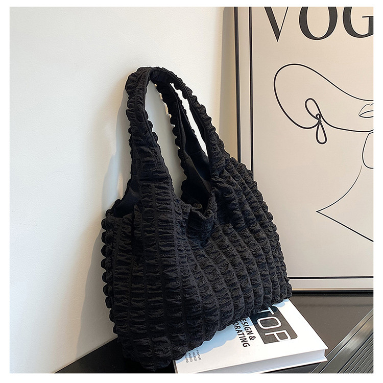 Плісирована сумка на плече чорна, фото 1