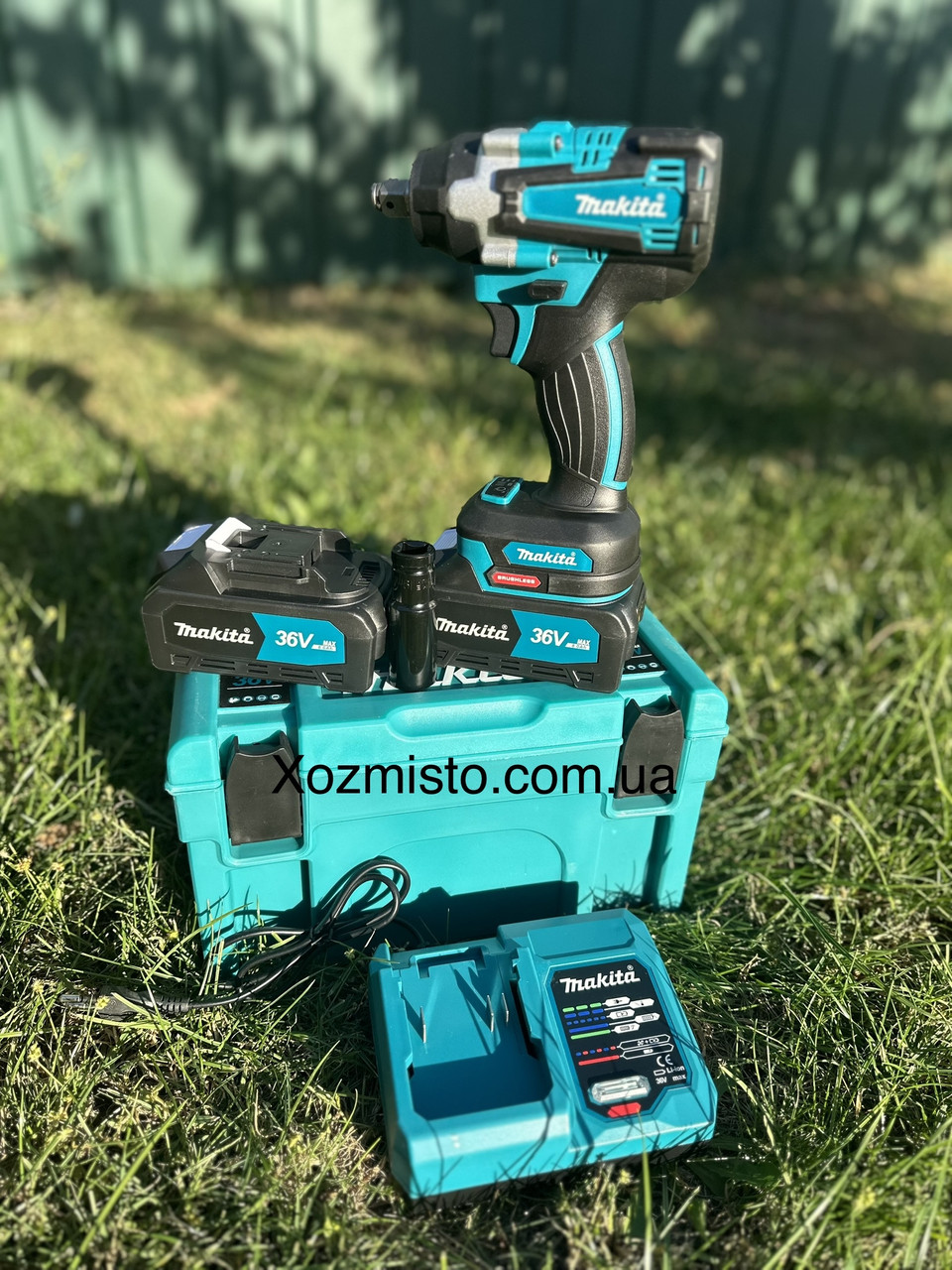Гайковерт акумуляторний ударний безщітковий Makita DTW850BL