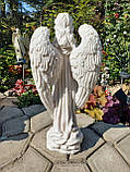 Скульптура з мармуру Ангел з трояндами 57 см, фото 3
