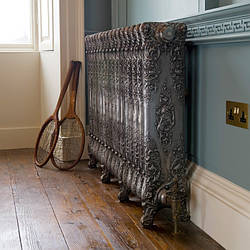 Радіатори під старовину на ніжках