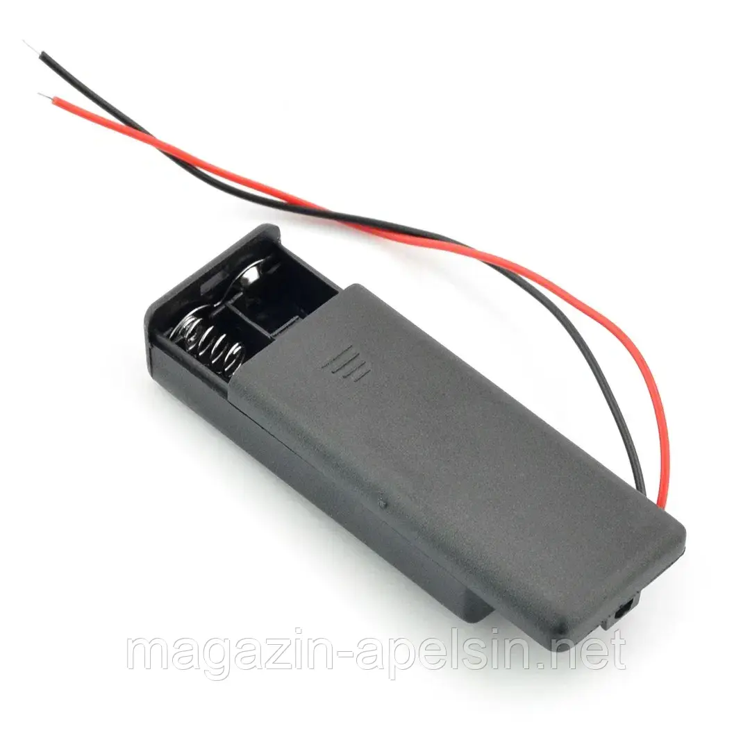 Кошик для 2 батарейок AAA (R3) з кришкою та вимикачем