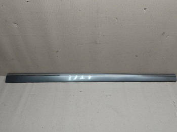 Молдинг дверей MERCEDES E-CLASS W211 02-09 W211 M272972 3.5 2008 перед. прав. (б/у)
