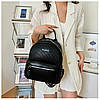 Жіночий рюкзак чорний  декорований полосками, фото 2