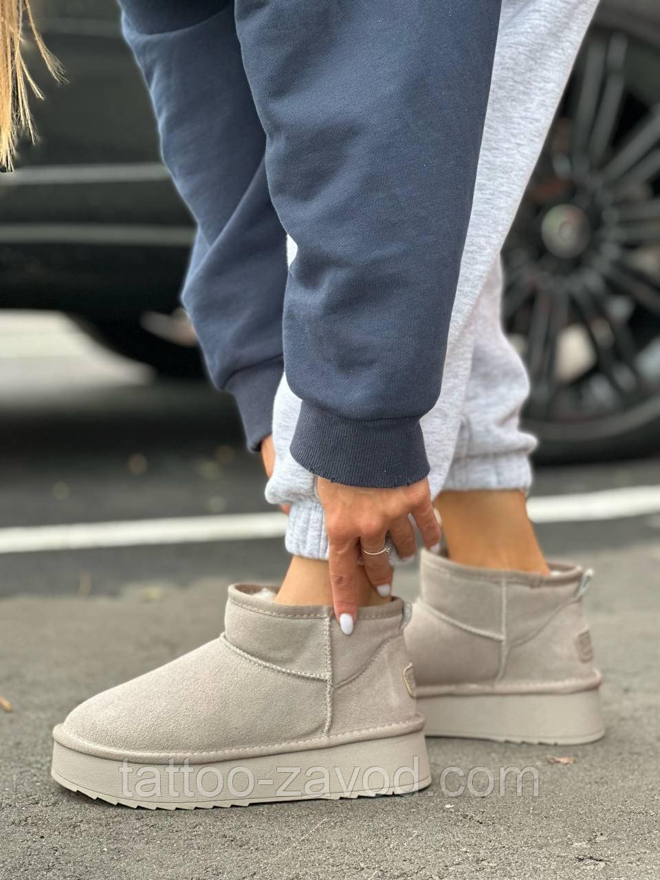 Уги жіночі короткі бежеві на потовщеній підошві короткі замшеві 40 41, фото 1