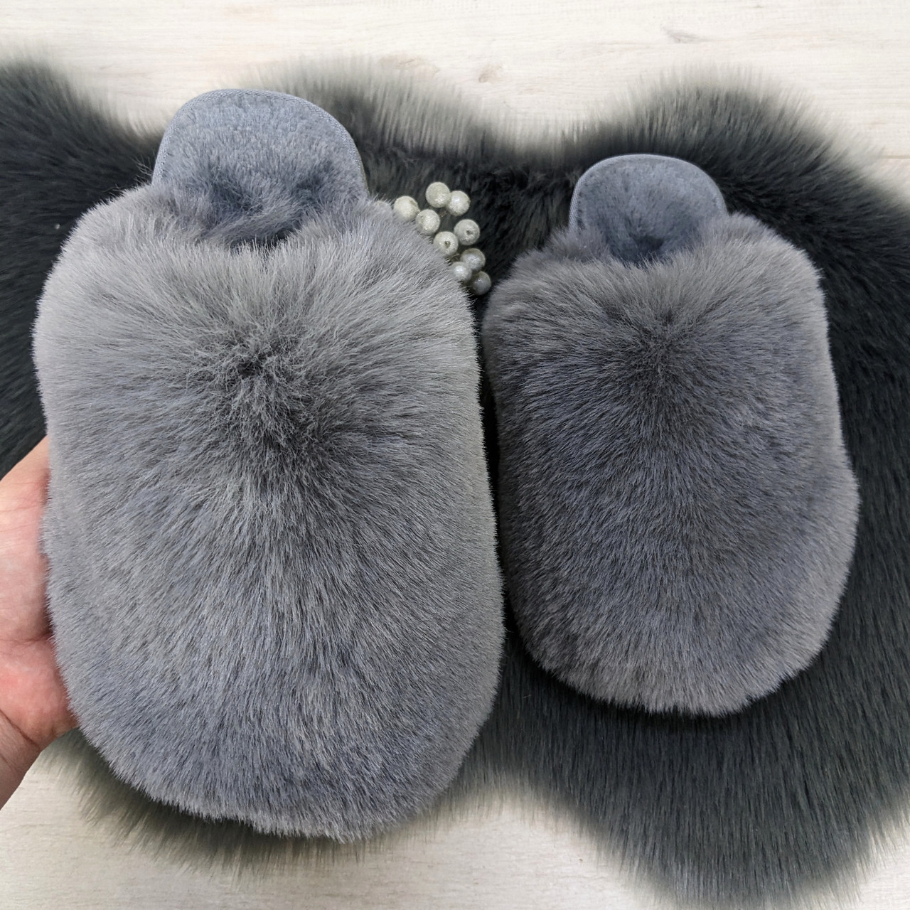 Тапочки хутряні жіночі закриті сірі NUO NUO 4594, фото 1