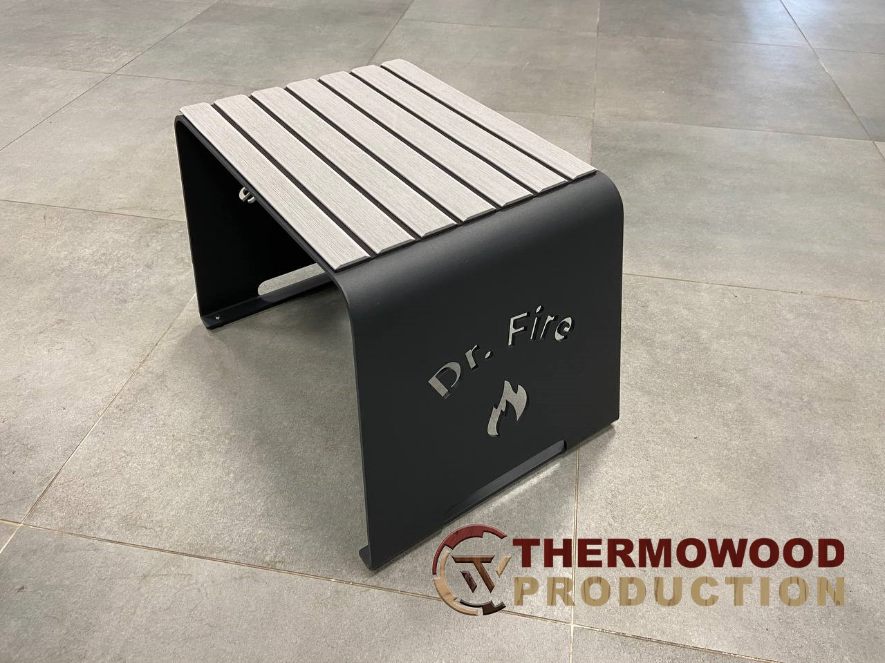 Табурет залізний для мангалу з накладкою від Thermowood Production, фото 1