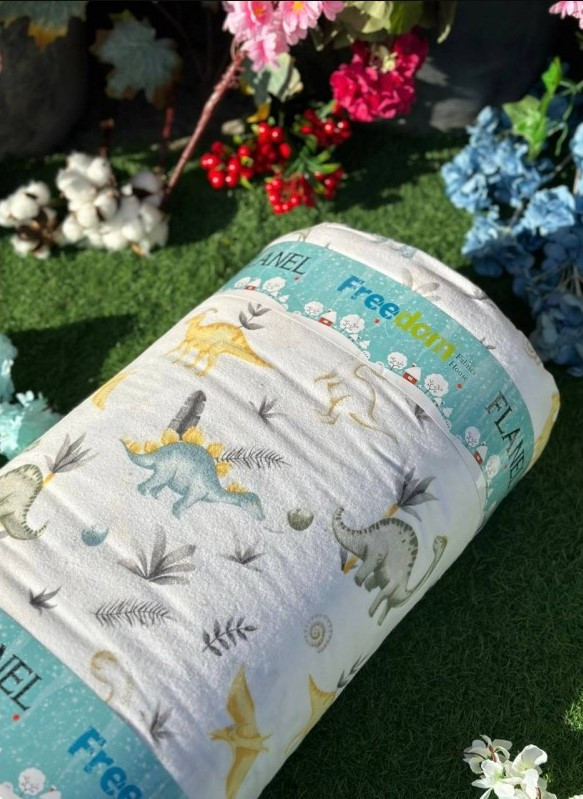 Дитяча тканина 240 см для постільної білизни Фланель білоземельна (байка) принт динозаври, у рулоні 25 м