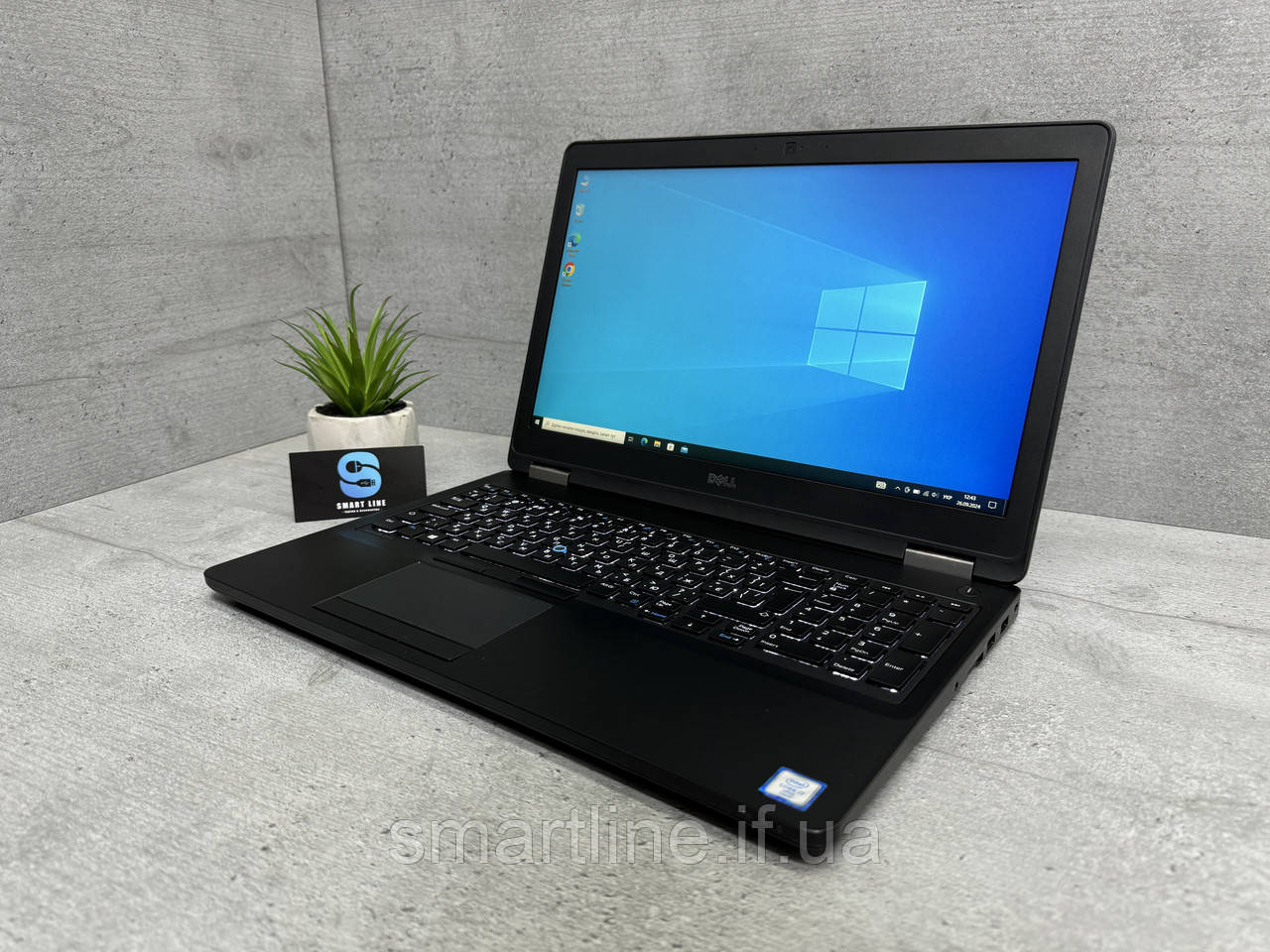 Ігровий ноутбук Dell E5570, i7-6820HQ, 15.6" FullHD ips, 8gb ddr4, 256gb ssd, AMD R7 M370, фото 1
