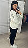 Стильний жіночий костюм BAVINCHI прикрашений стразами (трикотаж двунить Туреччина) батал великі розміри Молочний, фото 3
