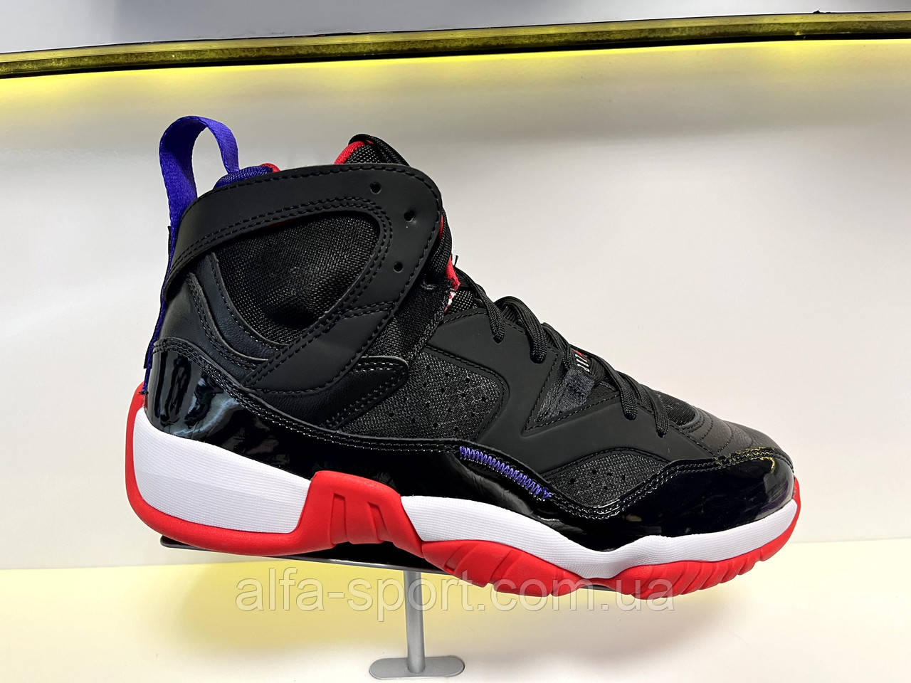 Кросівки Jordan Jumpman Two Trey (DO1925-001)
