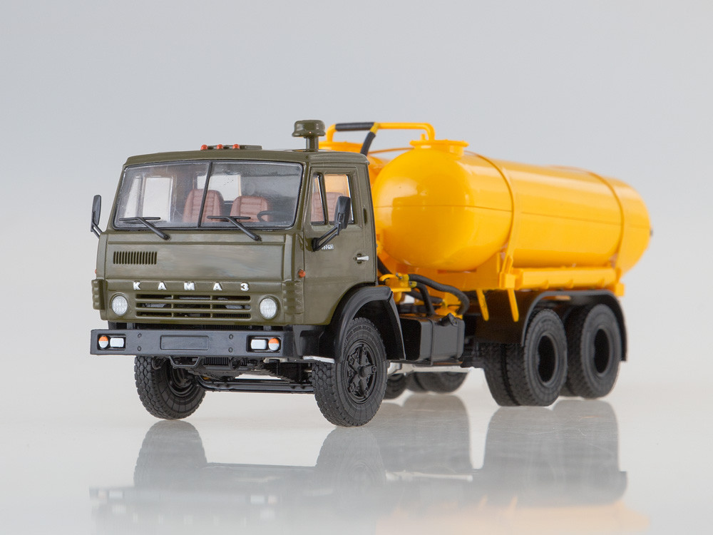 Модель Вантажівка Вакуумна машина КО-505 (КАМАЗ-53213) | ПАТ КАМАЗ
