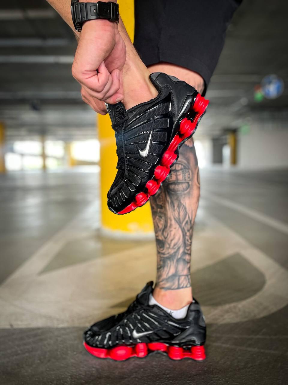 Чоловічі кросівки Nike Shox Black Red Взуття Найк Шокс чорні шкіра текстиль повітряна камера air демісезон