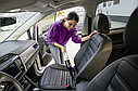 Потужний ручний пилосос акумуляторний Karcher  CVH 2 Premium : з АКБ 7.2V 2.0 Ah, бак 0.15 л, фото 4