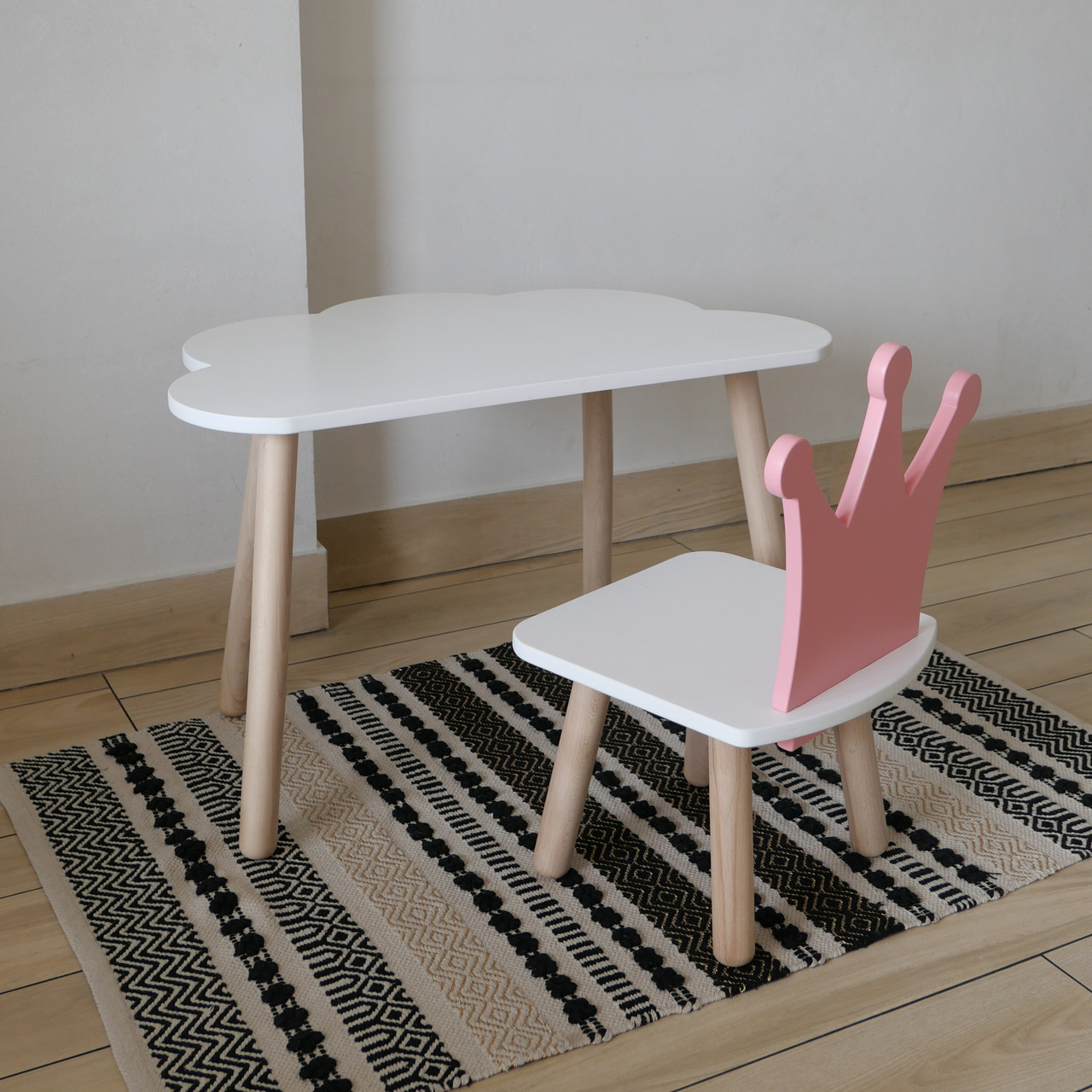Комплект дитячий стіл хмаринка та стілець білий рожевий Корона - фото 1 - id-p2360364506
