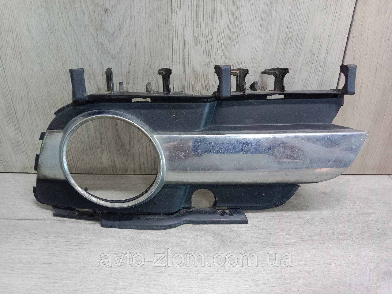 Решітка бампера під протитуманку Opel Vectra C, Опель Вектра Ц. Ліва. 13120739., фото 1