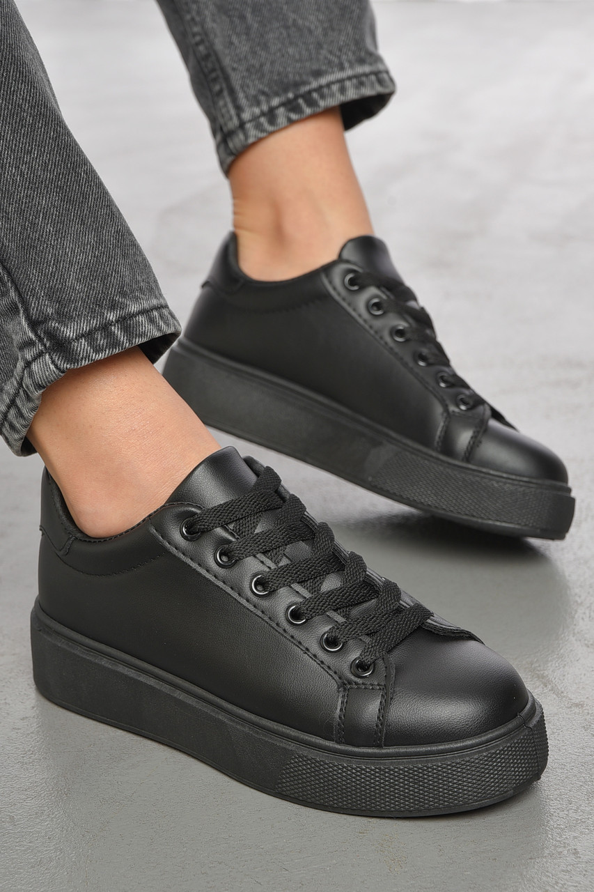Кросівки жіночі чорного кольору на шнурівці 190761T Безкоштовна доставка, фото 1