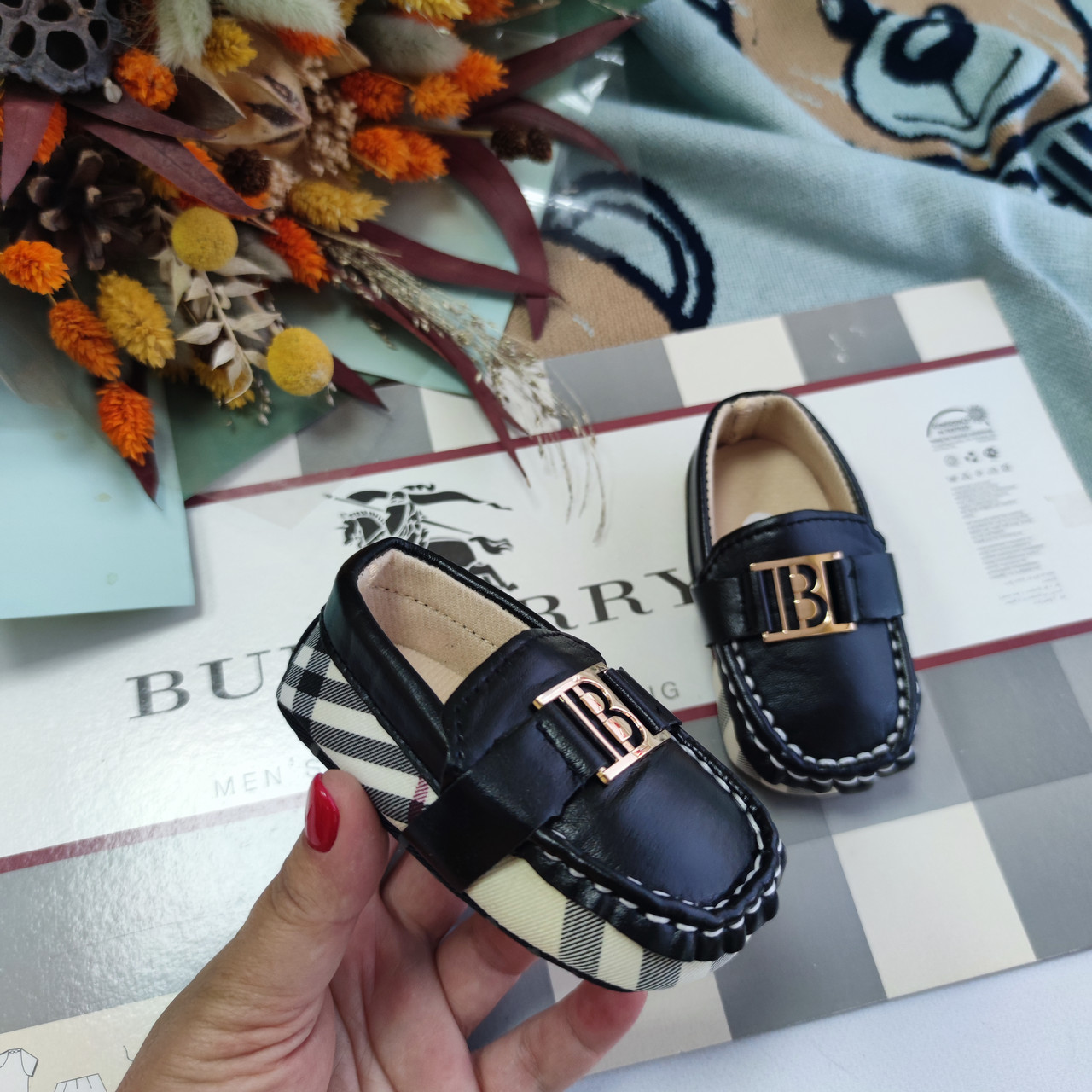 Чорні мокасини пінетки для новонароджених Берберрі, фото 1