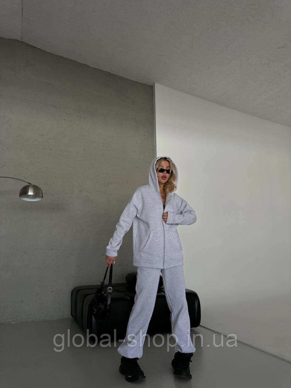Комфортний і стильний костюм двійка худі на блискавці та вільні штани