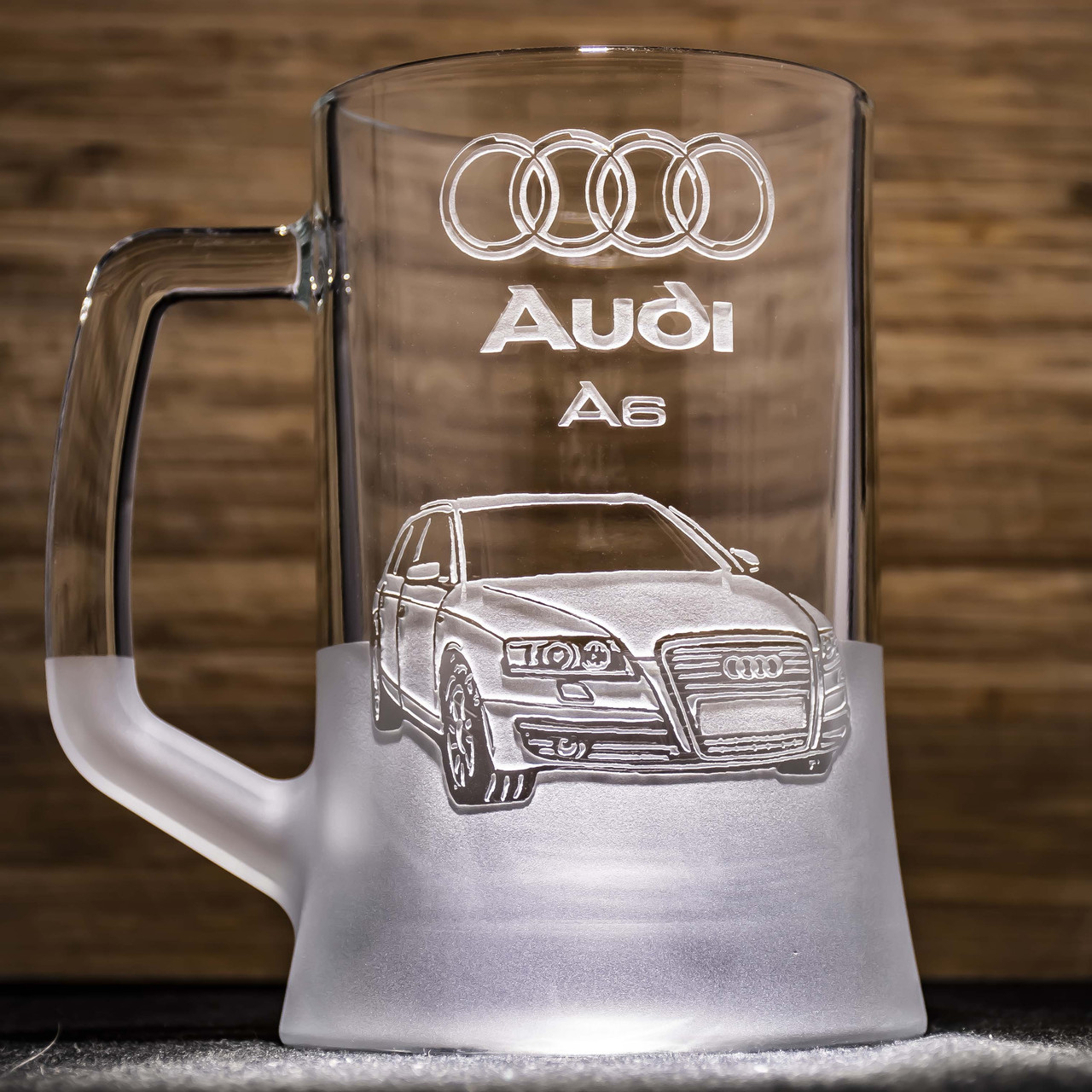 Пивний келих з гравіюванням автомобіля Audi A6 Ауді - подарунок для автомобіліста, фото 1