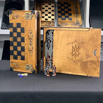 Шахи з дерева, 48×23×4см в комплекті з фігурами "Гетьманське військо", арт.191110