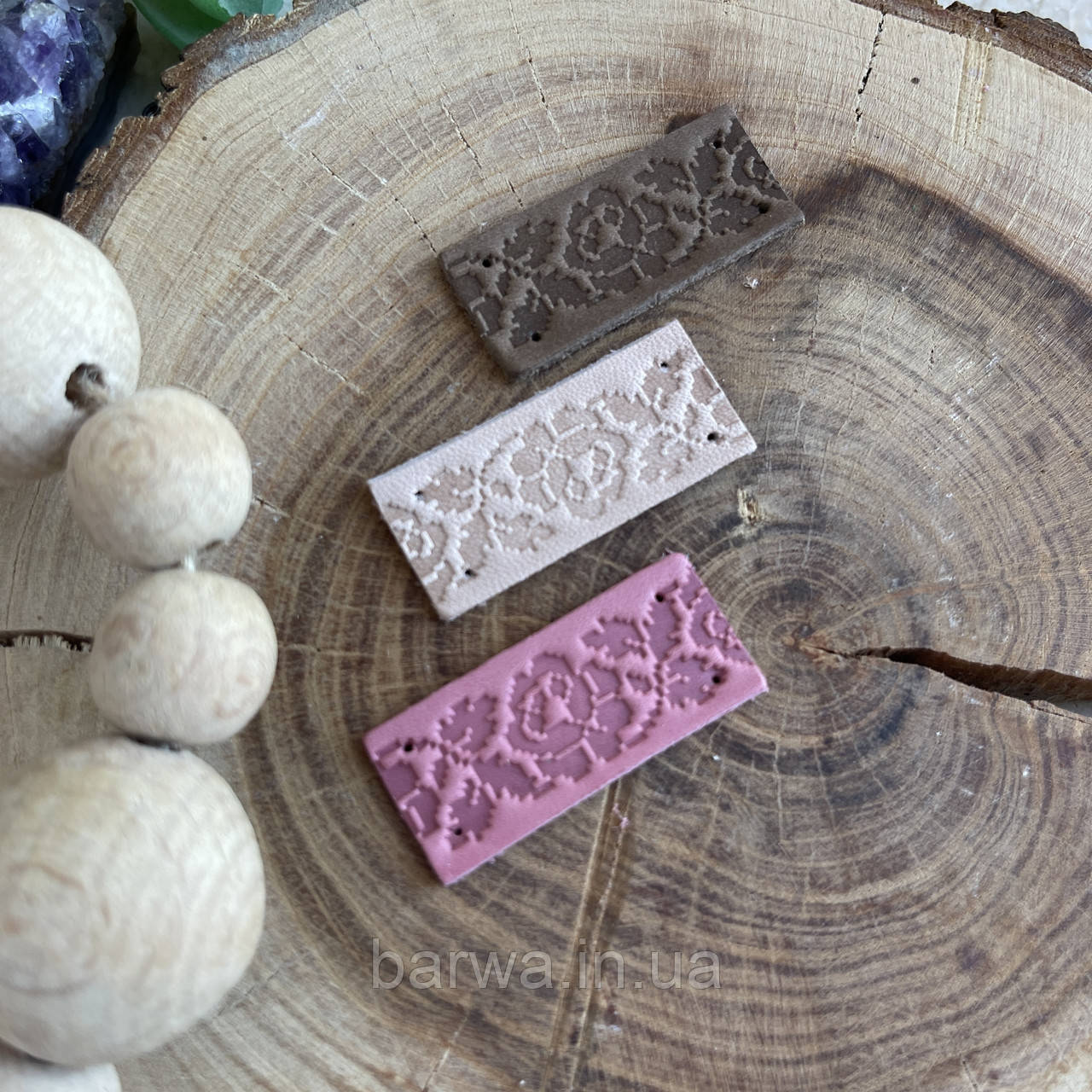 Шкіряна бірка пришивна з тисненням КВІТКОВА ВИШИВАНКА 3,5х1,5 см