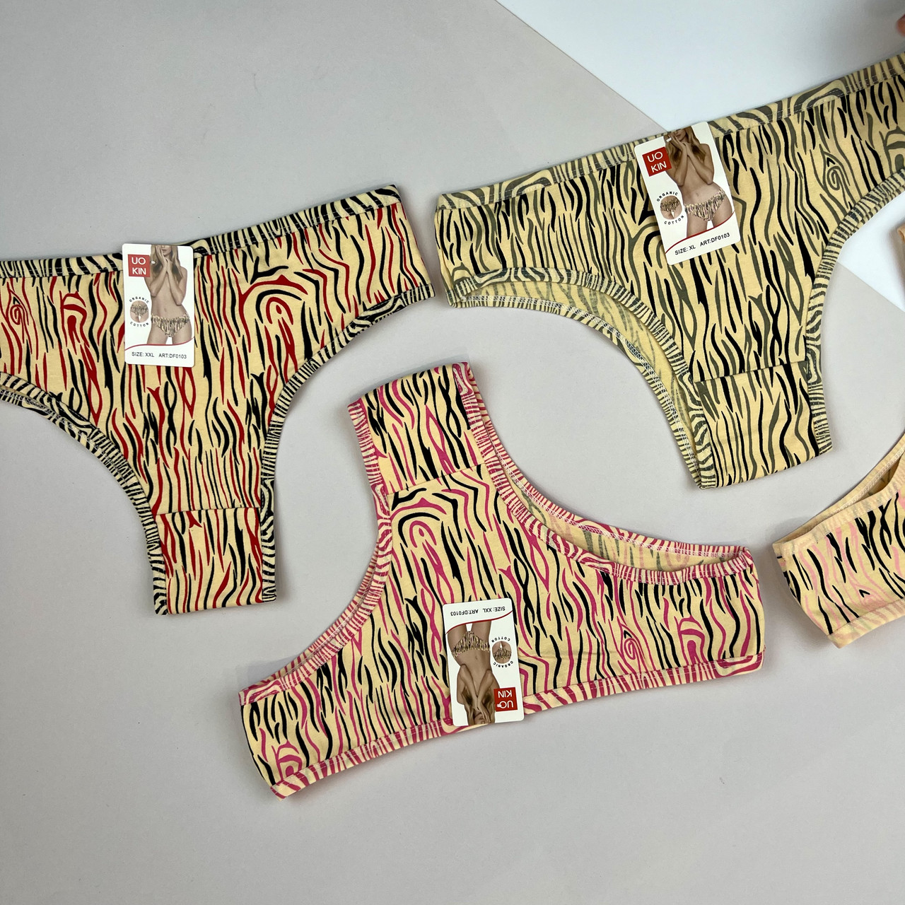 Трусики - бразиліани з бавовни з тигровим принтом Мікс