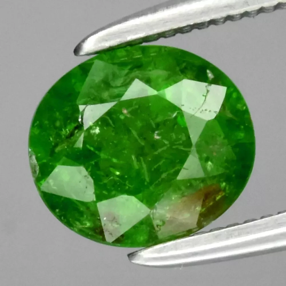 1.12 карат. Природний гросуляр гранат овал.