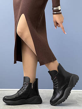 Черевики жіночі демісезонні 8 пар у ящику чорного кольору 36-41