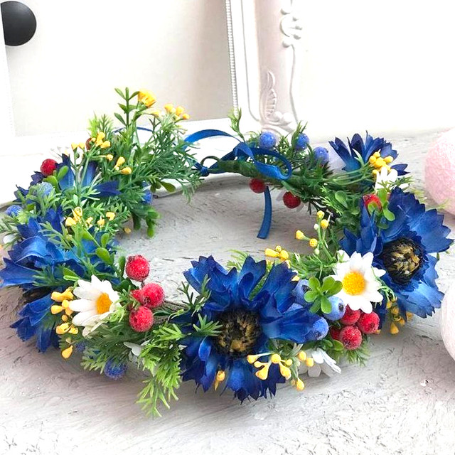 віночок зі штучних квітів