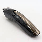 Машинка для стрижки волосся 11в1 Kemei KM 600 з насадками / Тример чоловічий для бороди з підставкою, фото 5