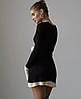 Чорна тепла жіноча мінімалістична силуетна коротка міні-сукня по фігурі з ангори, фото 3