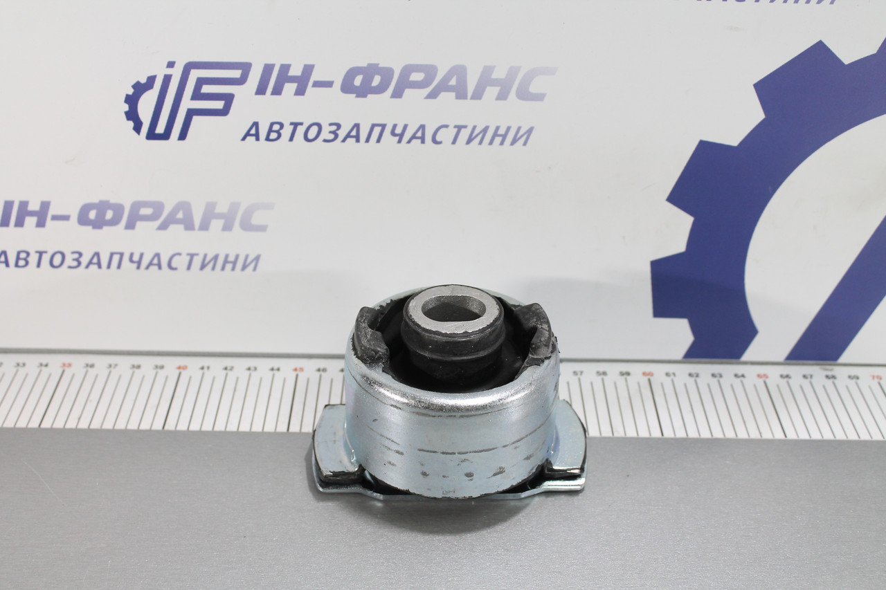 Сайлентблок задньої балки лівий Renault Laguna II 2001-2007рр