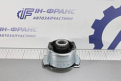 Сайлентблок  задньої балки лівий Renault Laguna II 2001-2007рр