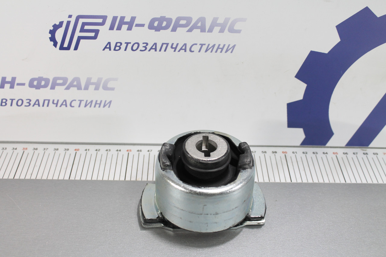 Сайлентблок задньої балки правий Renault Laguna II 2001-2007рр
