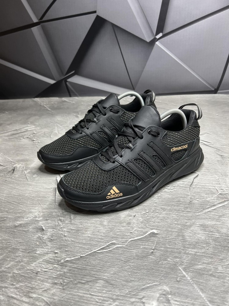 Кросівки літні сітка Adidas чорні .