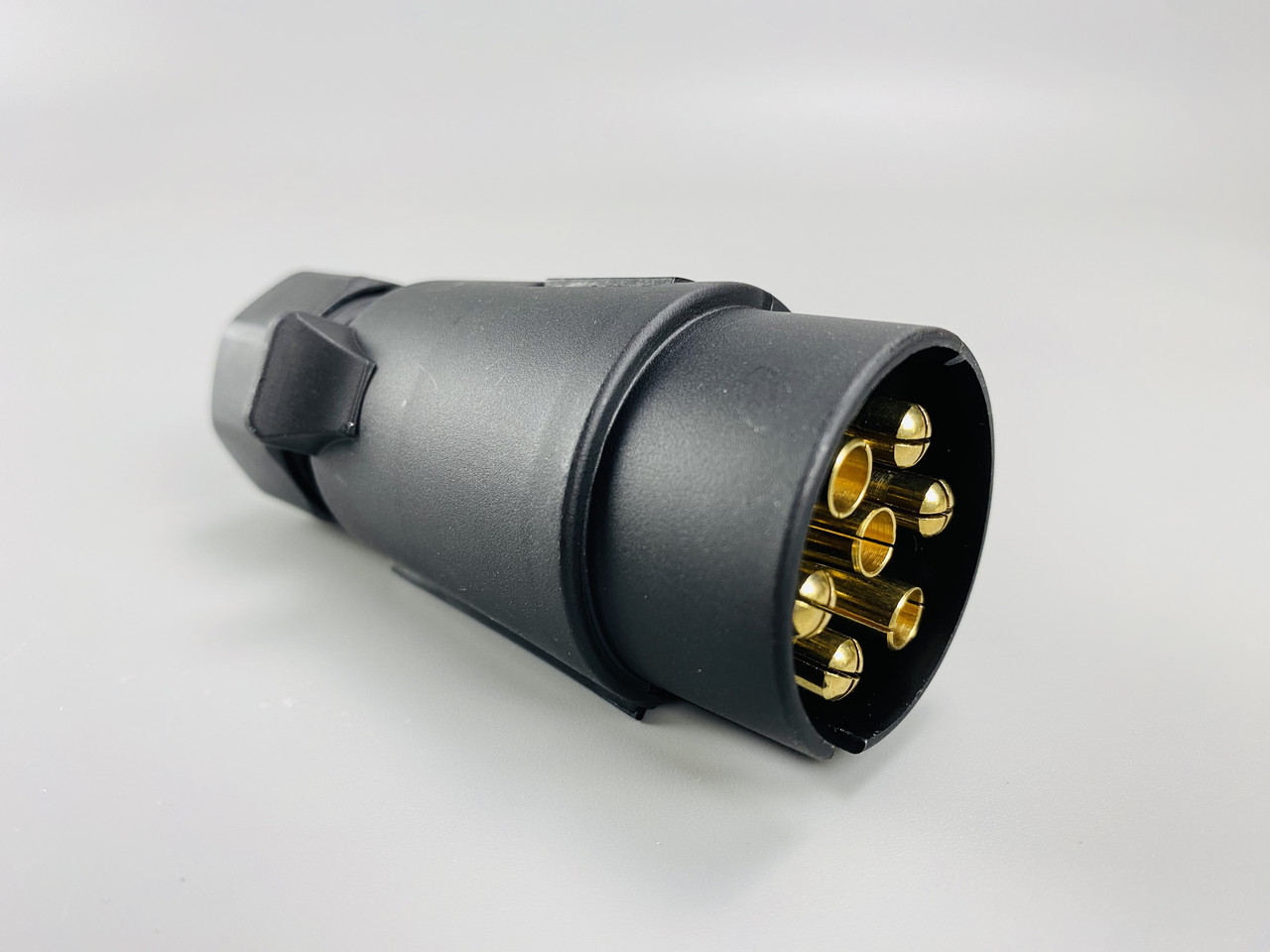 Роз'єм електроживлення на причіп (вилка) (7 ніжок) 24В/12В (нейлон + контакти мідь) розетка причіпна 7 контактів, фото 1