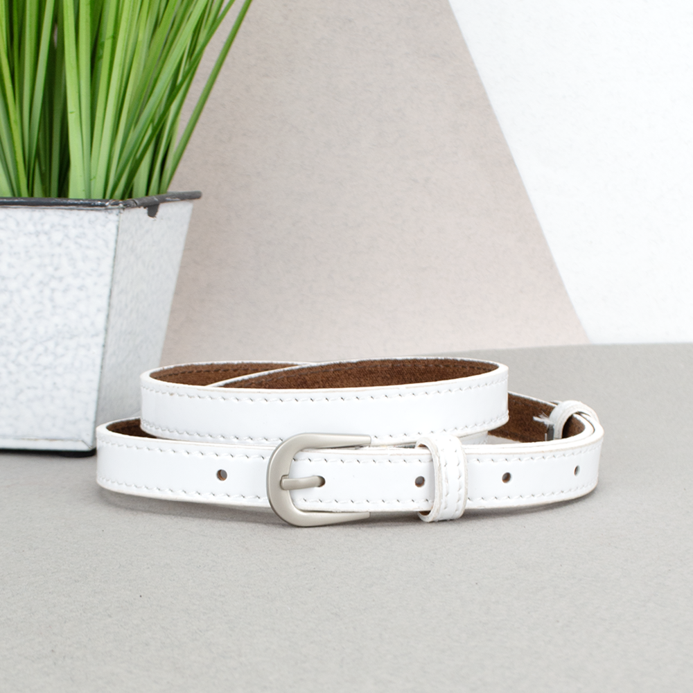 Ремінь жіночий лаковий білий PS-1538 (115 см) вузький під сукню