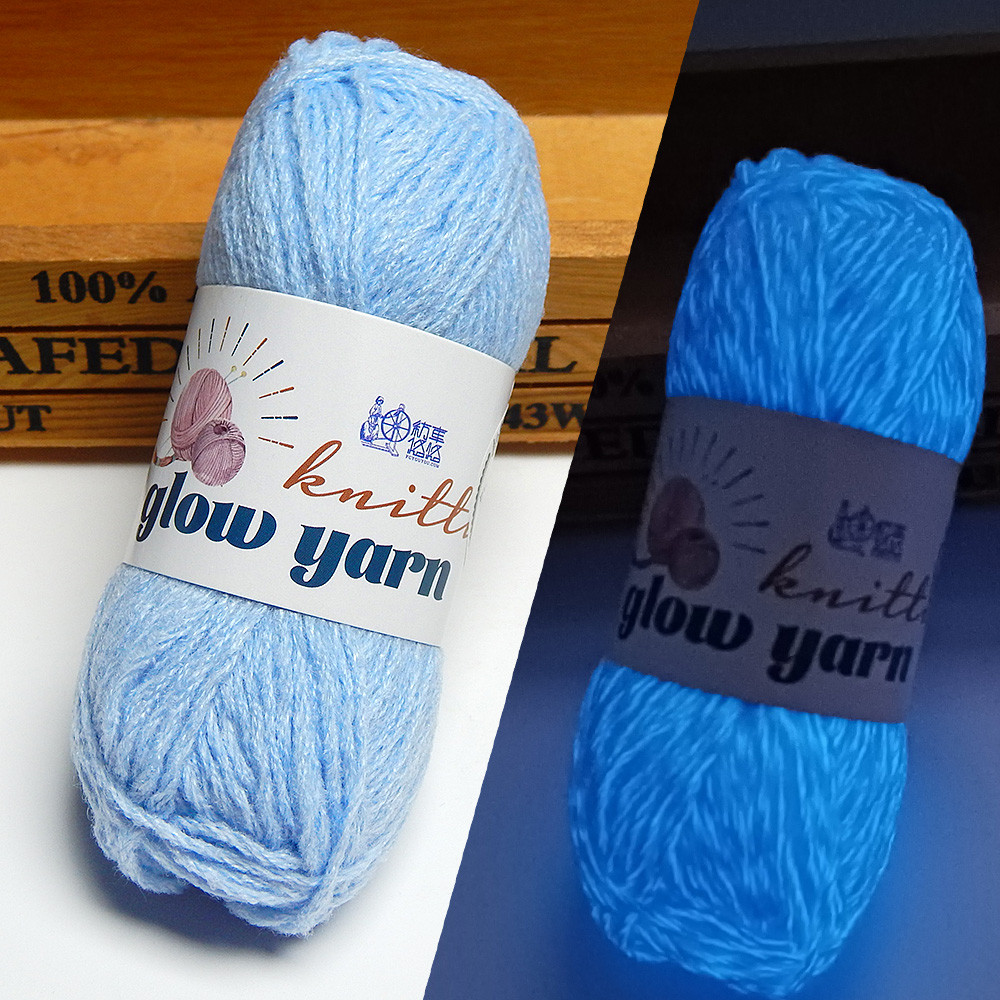 Пряжа флуоресцентна, що світиться у темряві GlowYarn 30 гр, 1,7 мм, блакитний, блакитне свічення