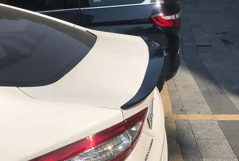 Спойлер Ford Mondeo MK5 чорний