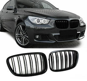 Решітка радіатора (ніздрі) BMW 5 F07 GT стиль M чорна матова