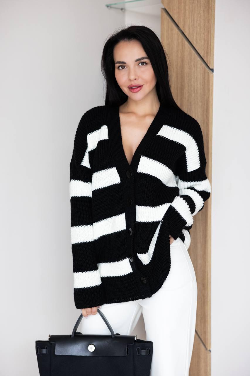 Подовжений в'язаний кардиган на ґудзиках вільного крою (р 42-46) 4KA558, фото 1