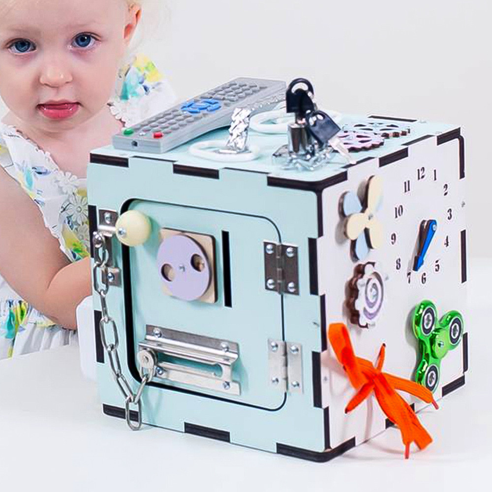 Бізікуб для дітей 20x20x20см, 25 елементів, М'ятний із сірим (Розвиваючий дерев'яний бізіборд)