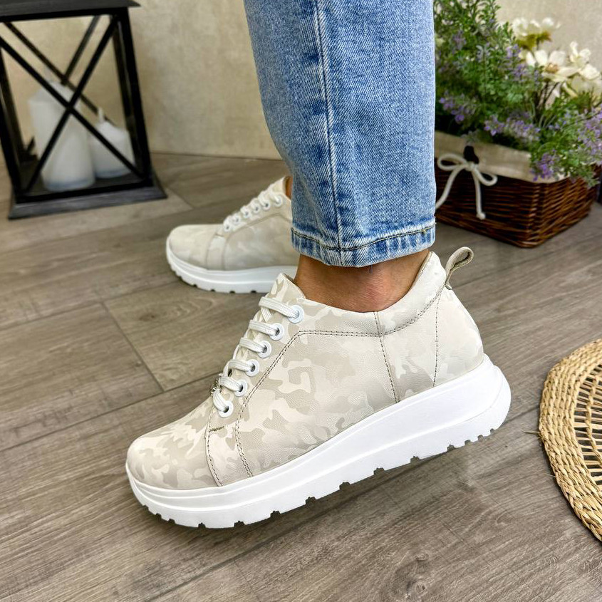 Кросівки жіночі шкіряні на шнурівці, колір бежевий захисний, фото 1