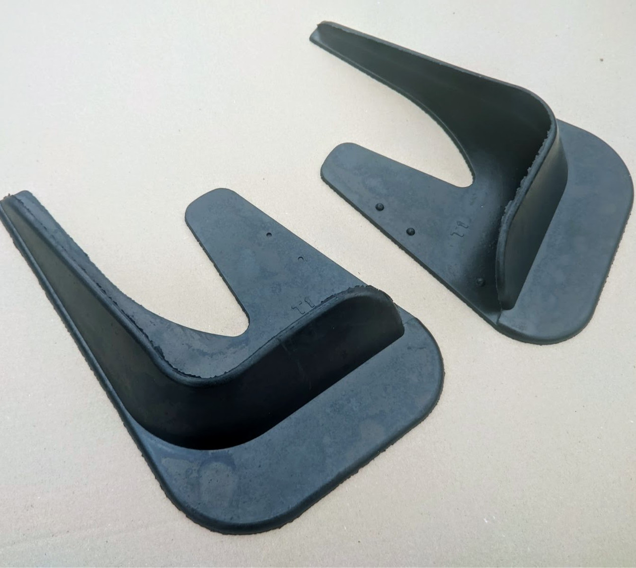Бризковики Mazda MX-3 MUDFLAPS передні комплект 2 шт.