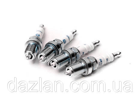 Свечи зажигания Chevrolet "Lacetti" (1.8 16v), Opel "Vectra" (B), Daewoo "Nubira" (16V 2.0) (Silver DR17YS.4K