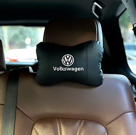 Подушка на підголівник з вишивкою марки Volkswagen